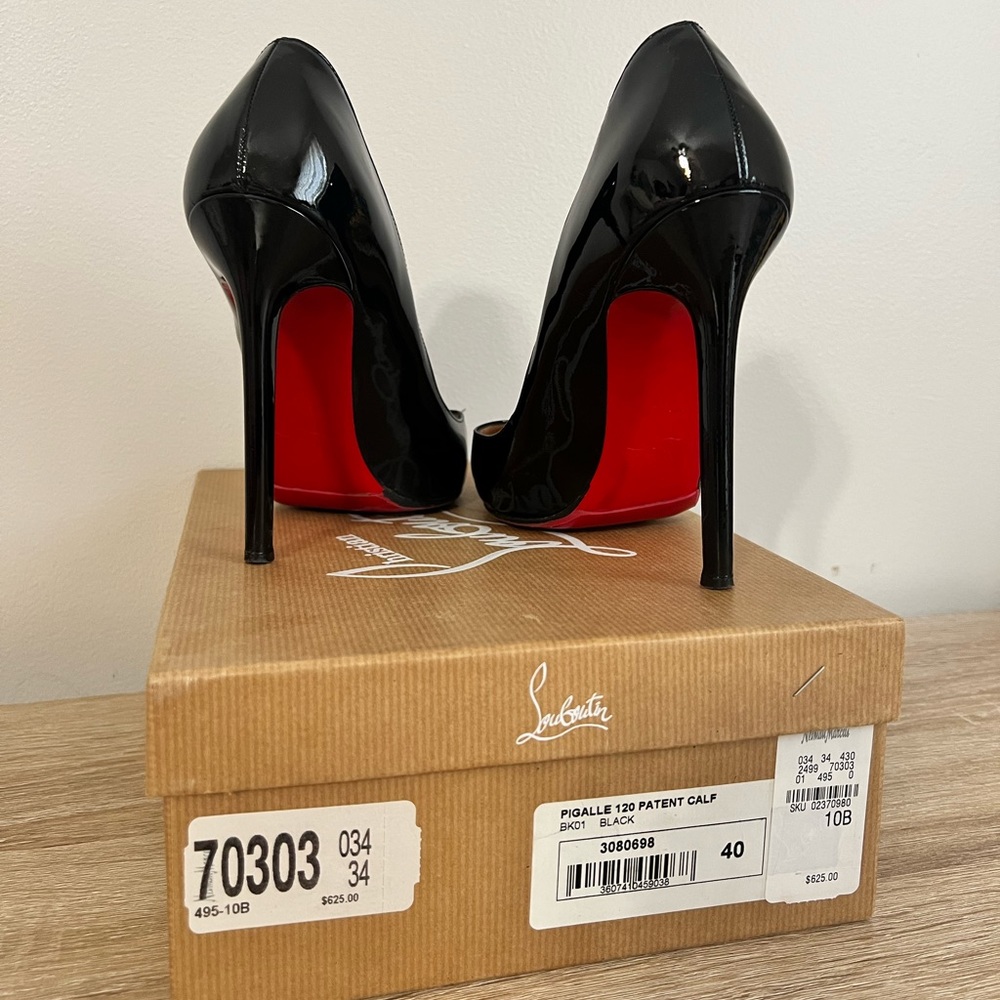 SOLD Christian Louboutin Pigalle